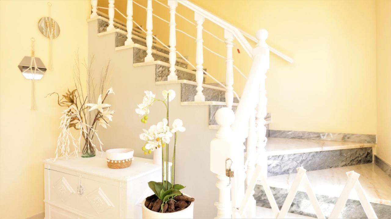 Villa Da Encosta - Private - Heated Swimming Pool - By Bedzy Albufeira